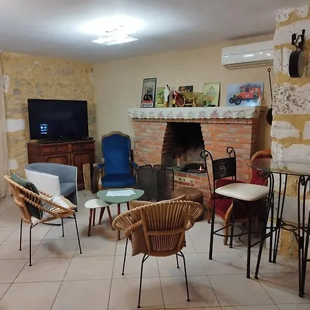 Maison Sebastien Nyaraló *