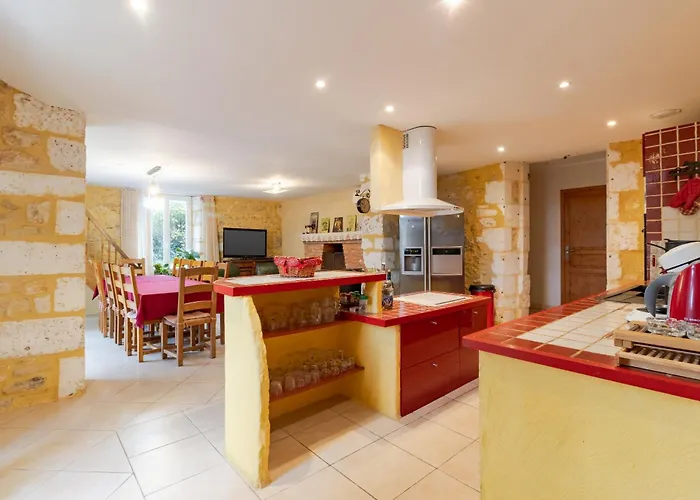 Maison Sebastien بيت للعطل *